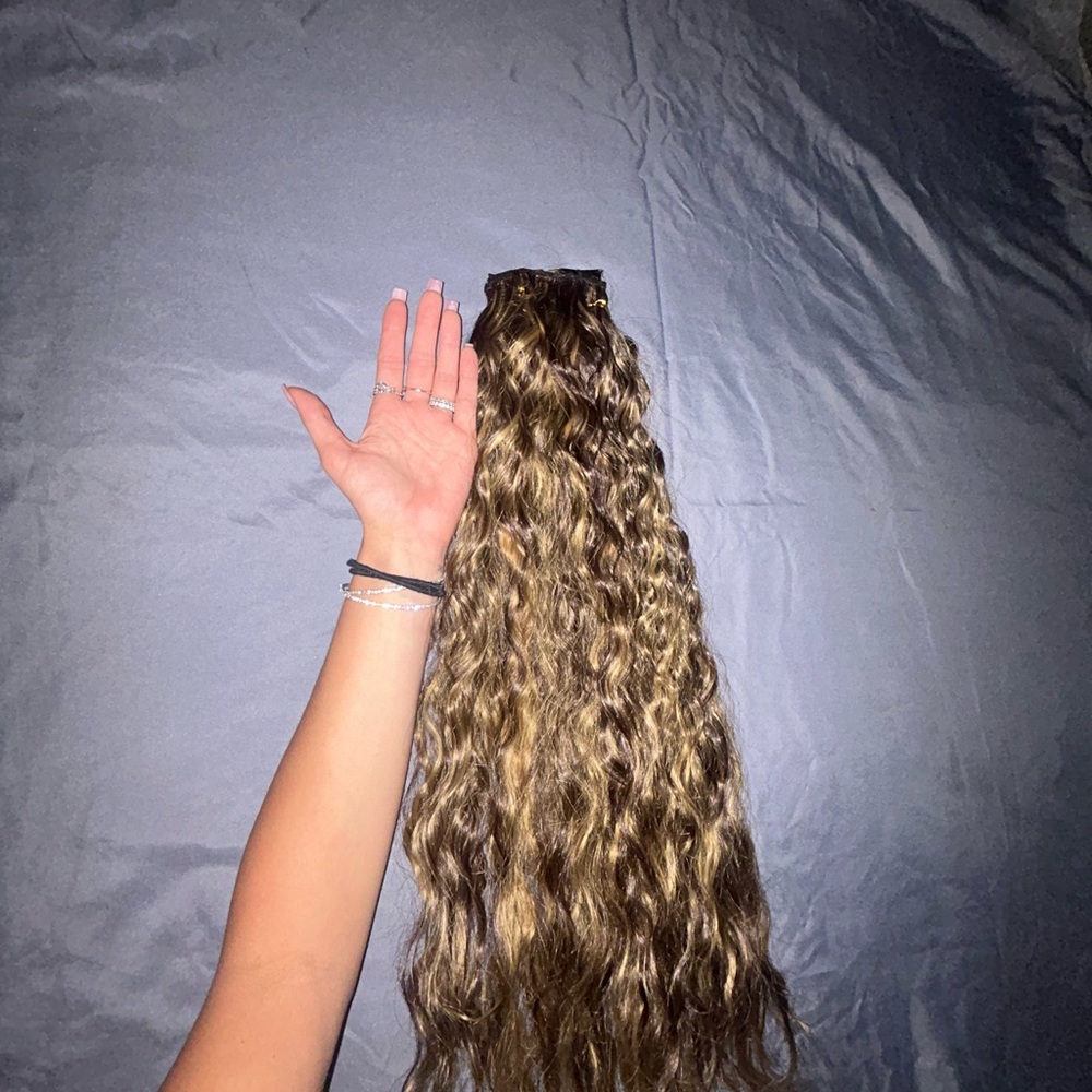 Hair Extensions - Picture 8 of 8